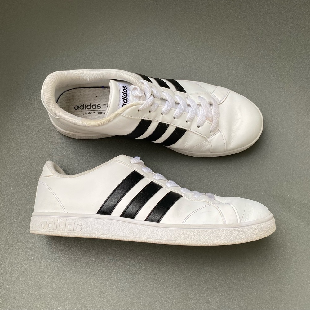 Adidas Sneakers